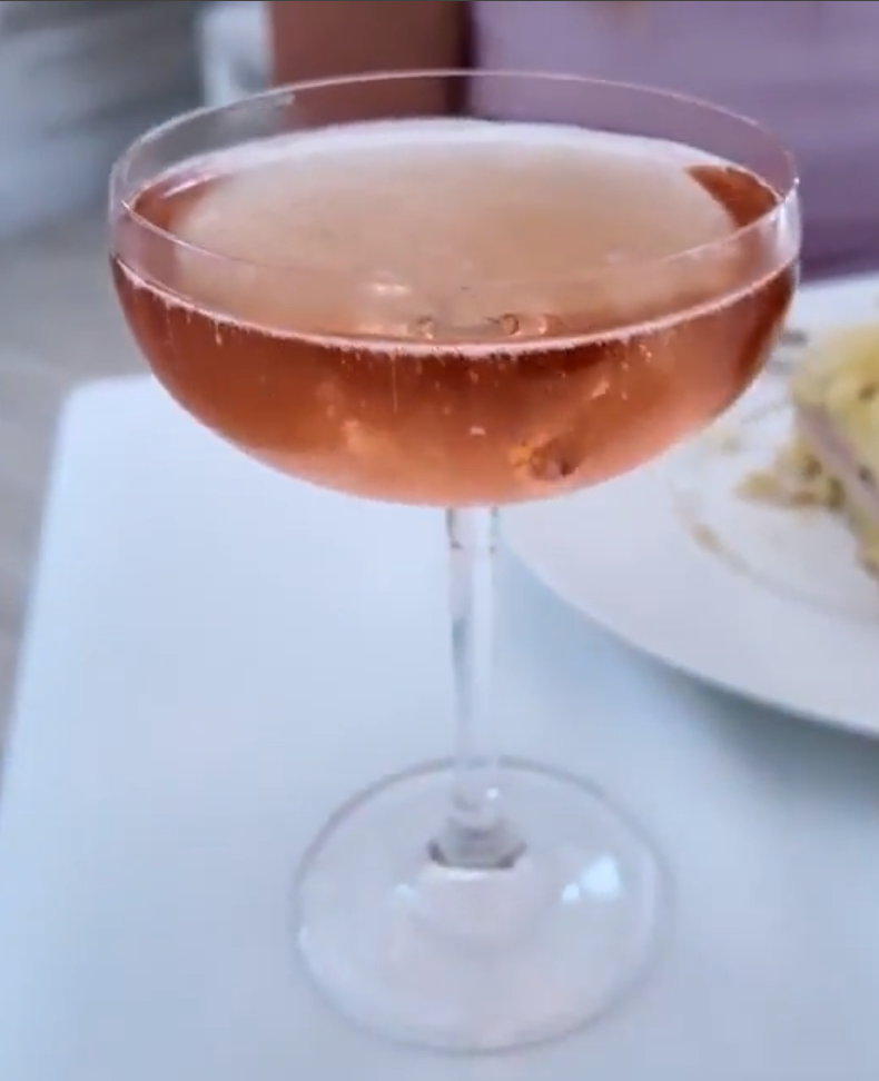 Cake Bake Shop Disney Boardwalk bubbly rose