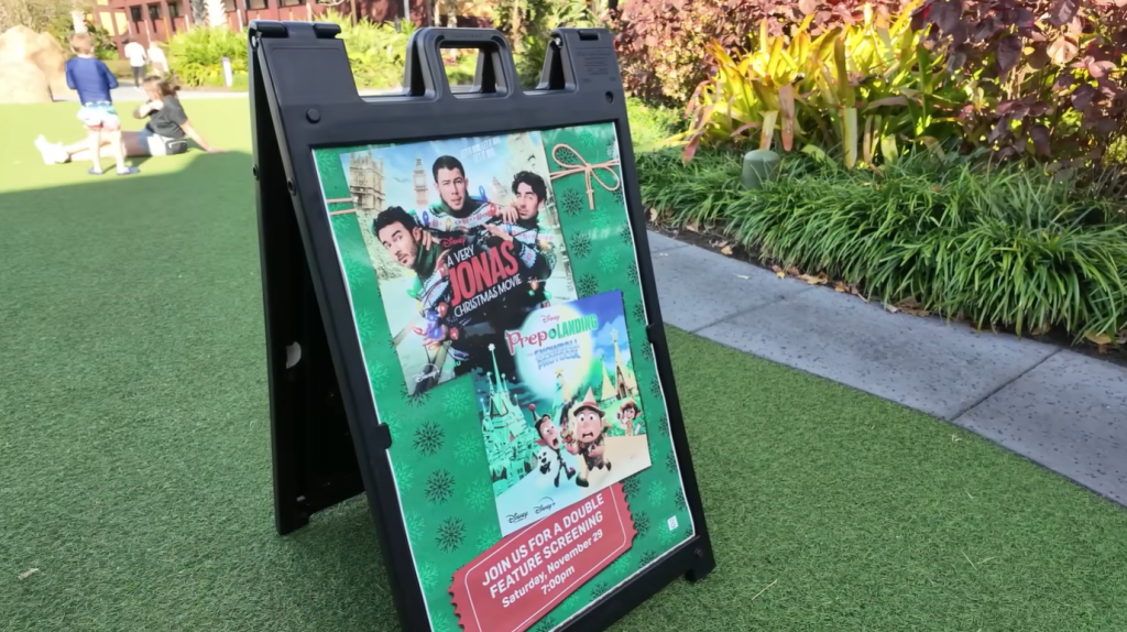 Movies Under the Stars: Holiday Edition